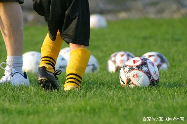 强势爆发！中国男篮首局25-23力克日本，三名球员集体发挥成为取胜关键